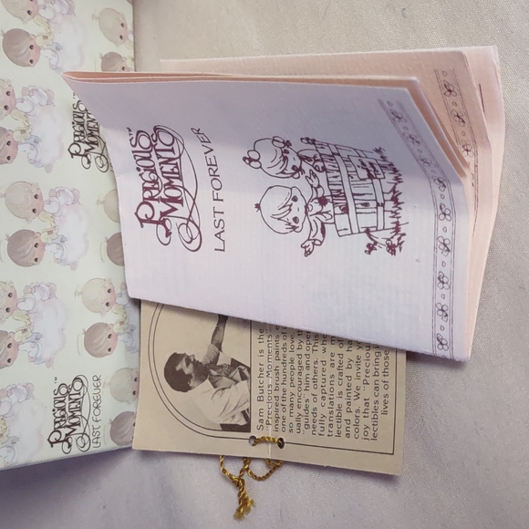 Precious Moments Vintage Precious Memories 1983 - Picture 4 of 6